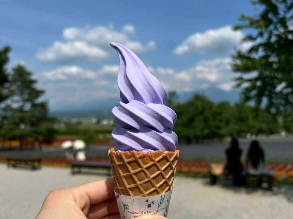 ファーム富田　ラベンダーアイス