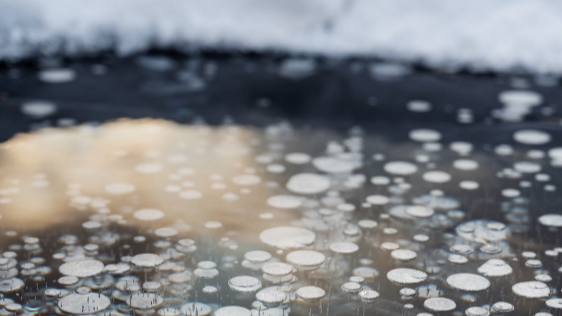 糠平湖　アイスバブル